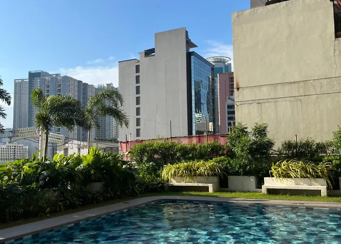 Apartment M&b Staycation Manila